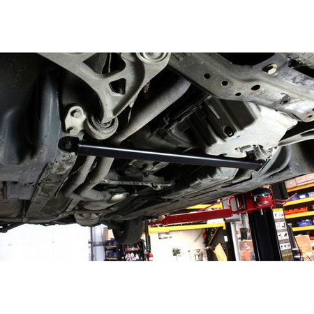 BMW E46 Strut bar - front lower