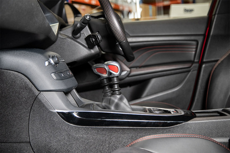 Sportowy skrócony mechanizm zmiany biegów "Short Shifter" Forge do Peugeot 308 GTI MK2 (2015–2020)