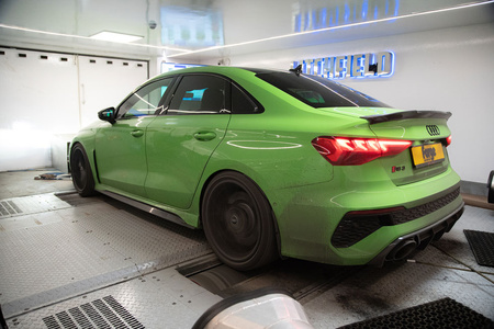 Szénszálas levegőszűrő rendszer Audi RS3 8Y/8V, RSQ3 (F3), TTRS (8S) és Cupra Formentor modellekhez