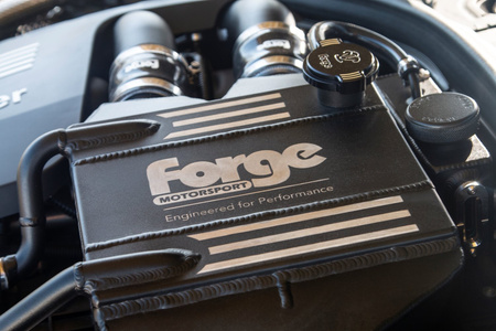 BMW M2/M3/M4 įkrovimo aušintuvas