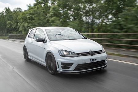 Race Intercooler for the EA888 2.0 TSI Engine