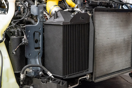 Intercooler a Renault Megane Mk4 R.S 280/300 számára