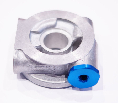 Oil filter base without thermostat with space for sensor