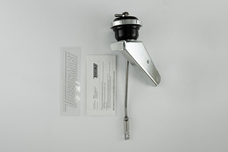 Siłownik wewnętrznego zaworu upustowego Turbosmart Wastegates IWG75 EVO 6-8 Black18PSI