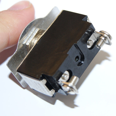 EIN/AUS-Kippschalter 10A RRS