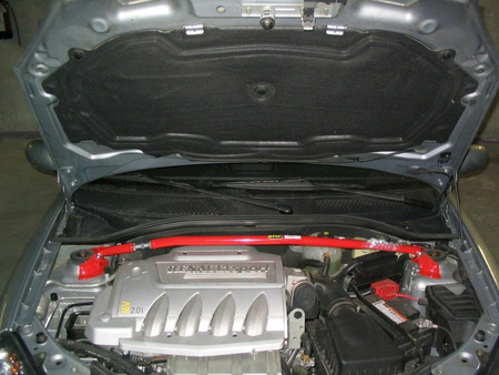 OMP strut brace for Renault Clio II MA/1836