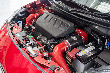 Układ dolotowy Forge do Suzuki Swift Sport 1.4 Turbo ZC33S (kierownica po prawej stronie)