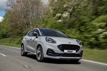 Silikonowy przewód dolotowy Forge do Ford Fiesta ST MK8 / Puma ST