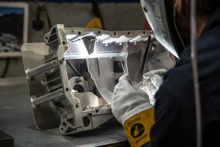 Miska olejowa Forge z przegrodą dla silników poprzecznych Audi, VW i SEAT 1.8T