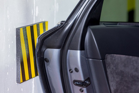 Garażowa pianka ochronna