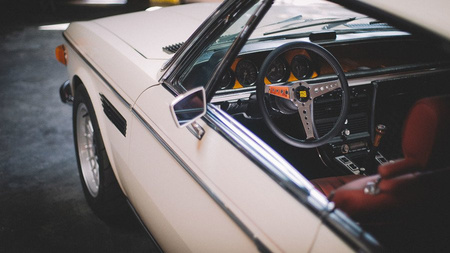 MOMO Heritage California steering wheel