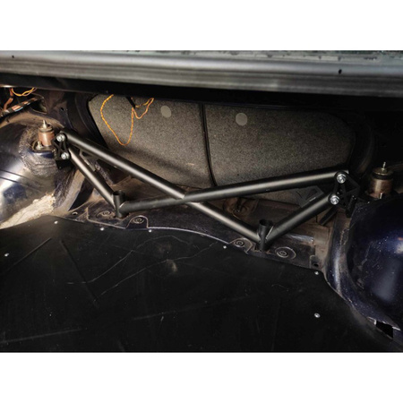 BMW E36 Priekinis statramstis - galinis 4 taškų X-BRACE