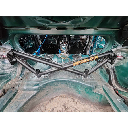 BMW E36 Priekinis statramstis - galinis 6 taškų X-BRACE