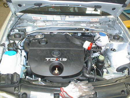 OMP strut brace for Seat Ibiza II - MA/1833